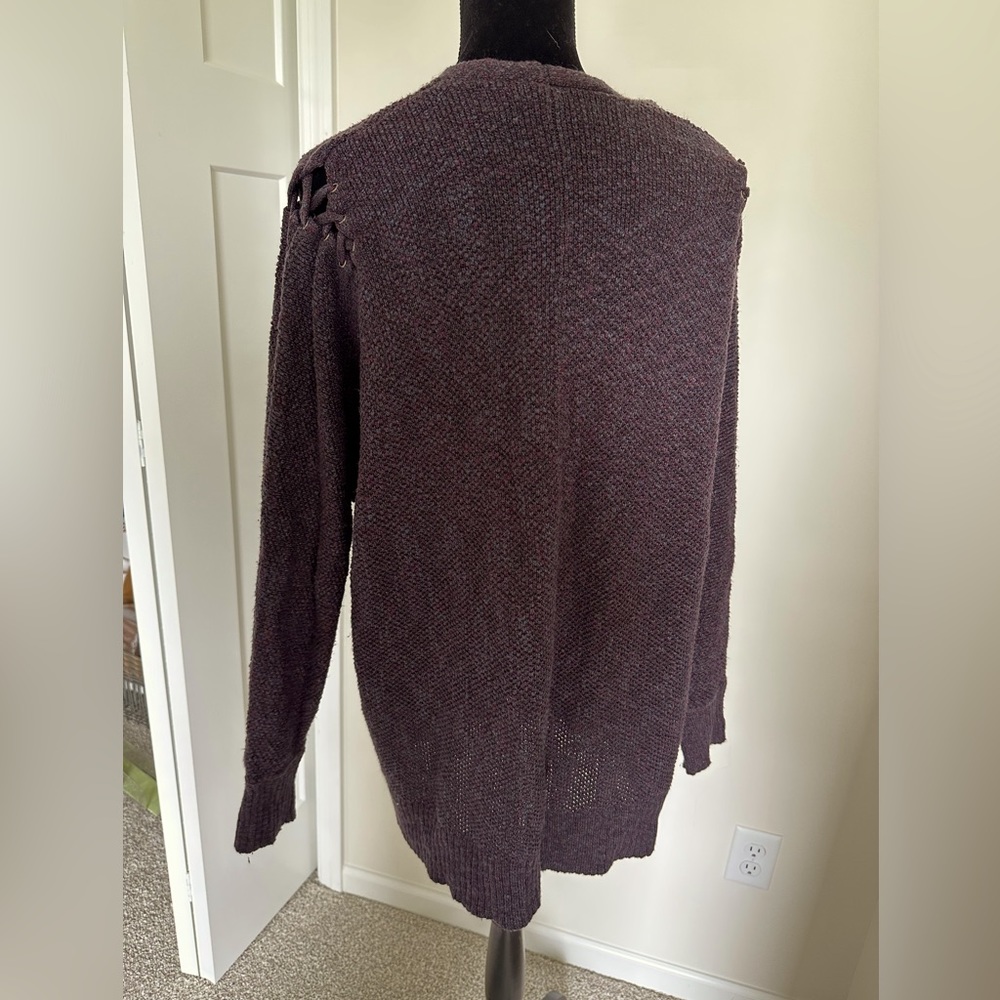 American Eagle Cozy Cardigan with Lace-up Shoulder Details - Picture 6 of 7